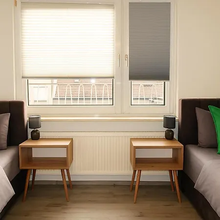 Livemore24 - 2 In Wlan - Smart-tv - 24-7 Check-in Und Kueche * Duisburg