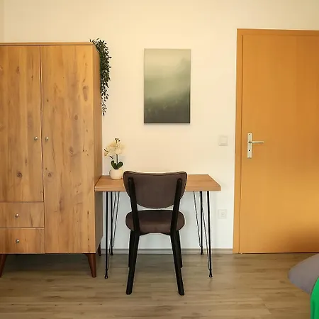 Livemore24 - 2 In Wlan - Smart-tv - 24-7 Check-in Und Kueche Apartman Duisburg